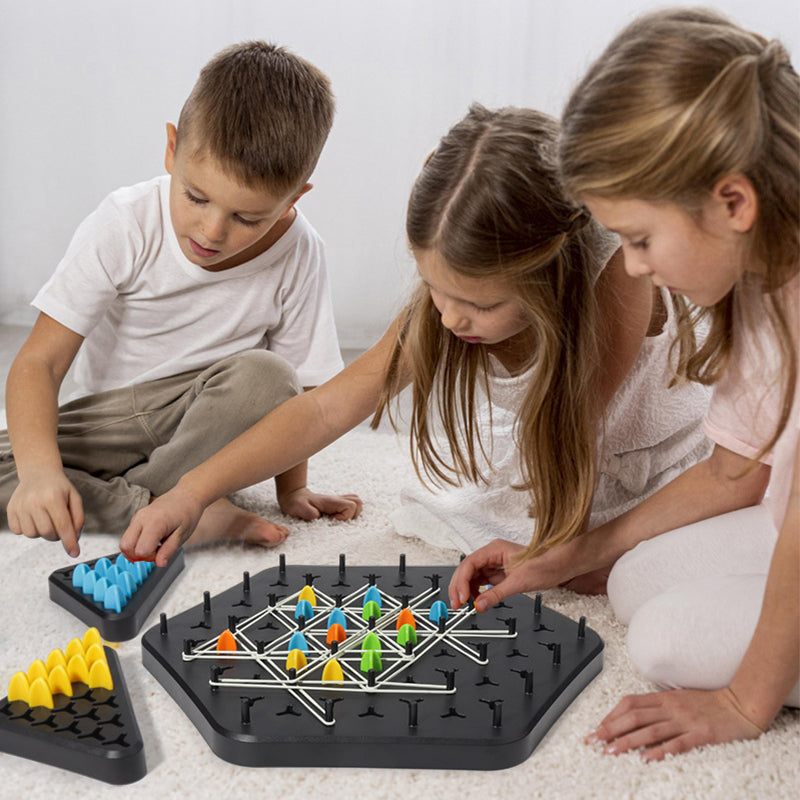 ChainGame - kedja triangel schack familj bräde roligt spel