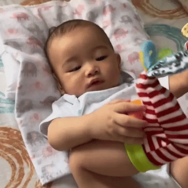 HappyFeet | Stimulerar sinnena med rörelse - Babystrumpor